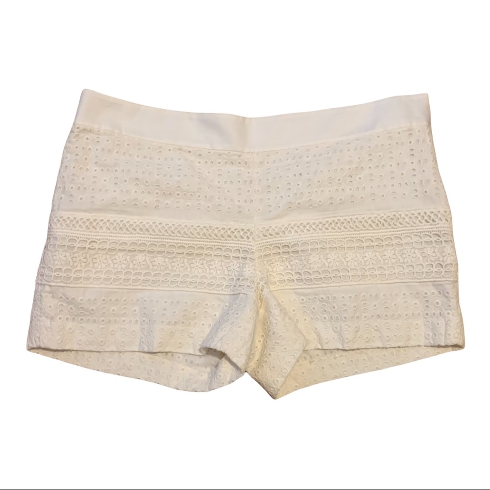 Cream colored Ann Taylor LOFT shorts